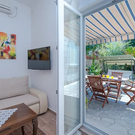 K&l Apartment *